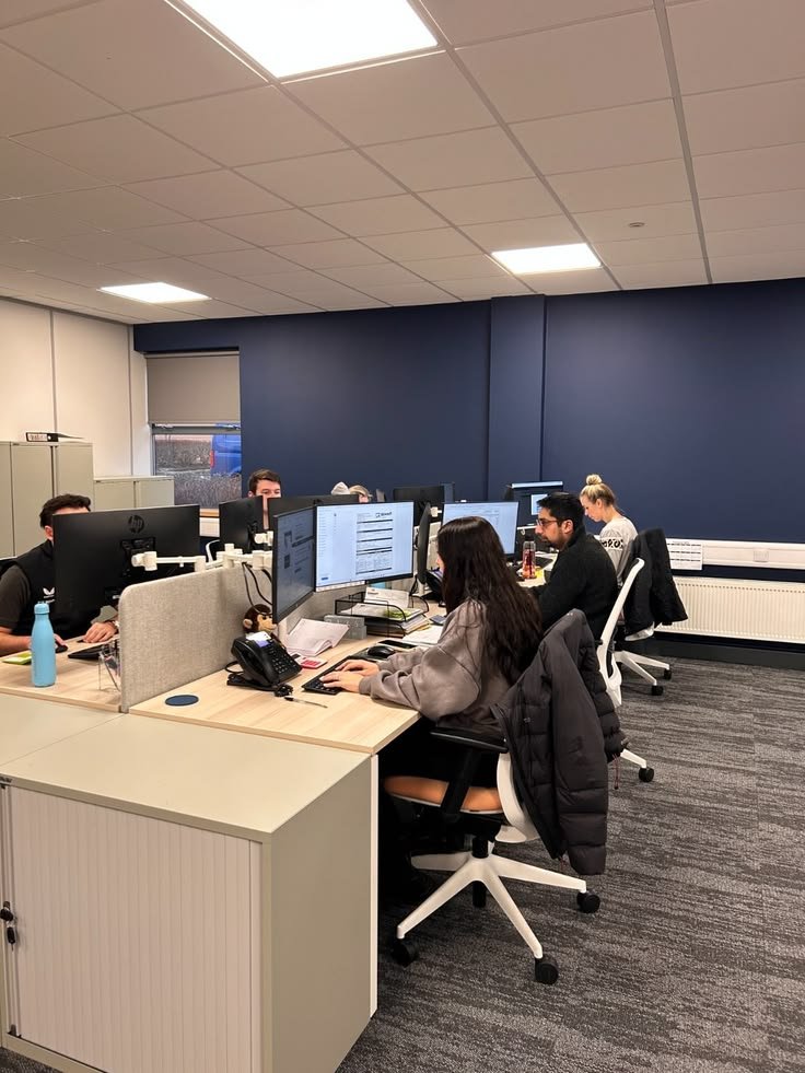 Vnox Media workspace