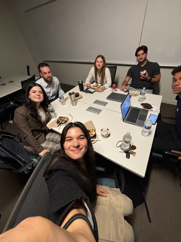 Vnox Media team